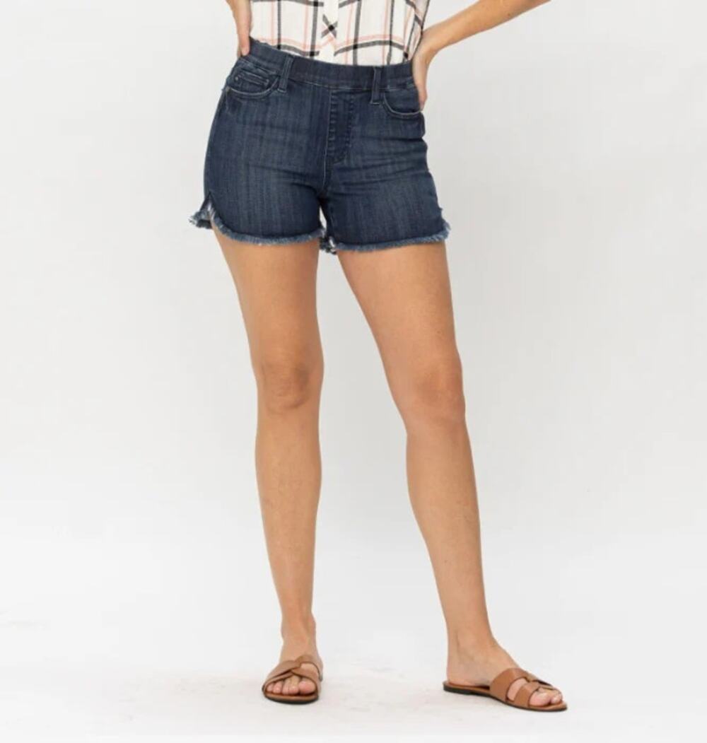 Judy Blue Dolphin Frayed Raw Hem Stretchy Denim Jean Shorts Size L Jorts Pockets